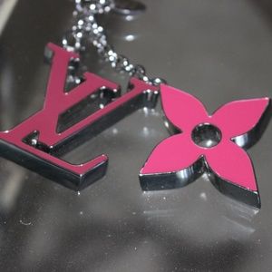 Pre-Owned LV KEY CHARM FLEUR DE MONOGRAM